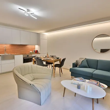 Superb Spacious And Tastefully Renovated